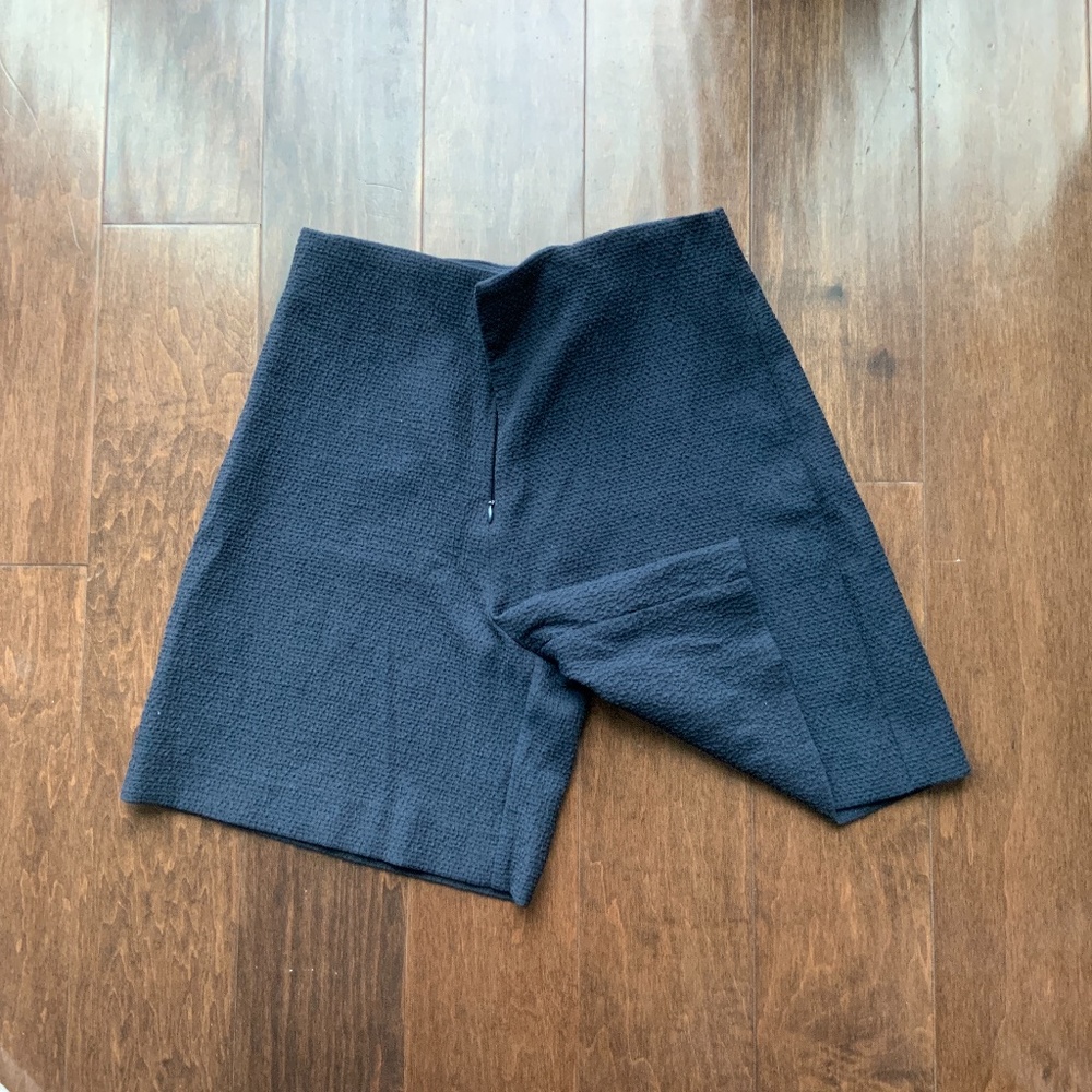 COP COPINE high waisted Shorts in a navy blue. Size 36.